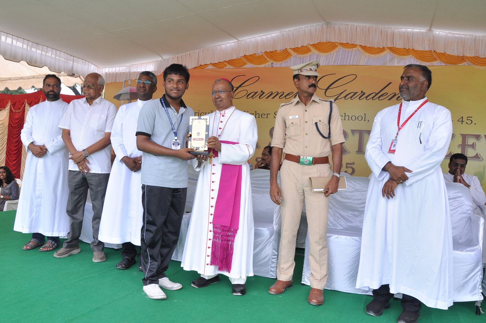 ACHIEVEMENT AWARD
